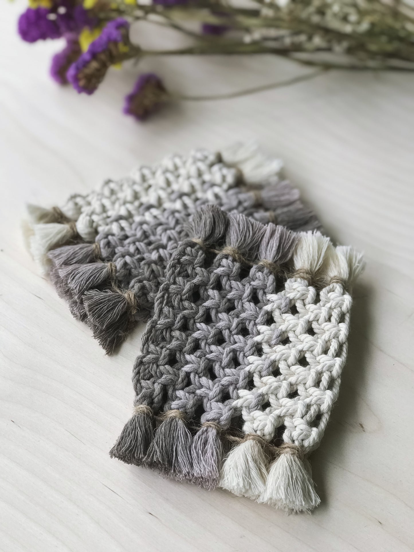 Ombre macramé squareknot coasters