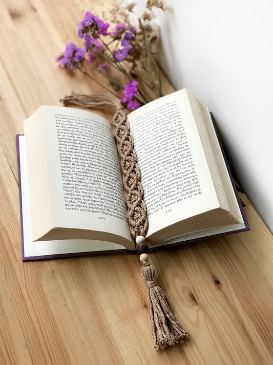 Macramé Bookmark