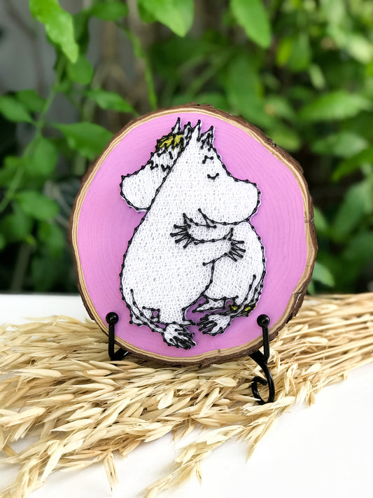 Moomin hug