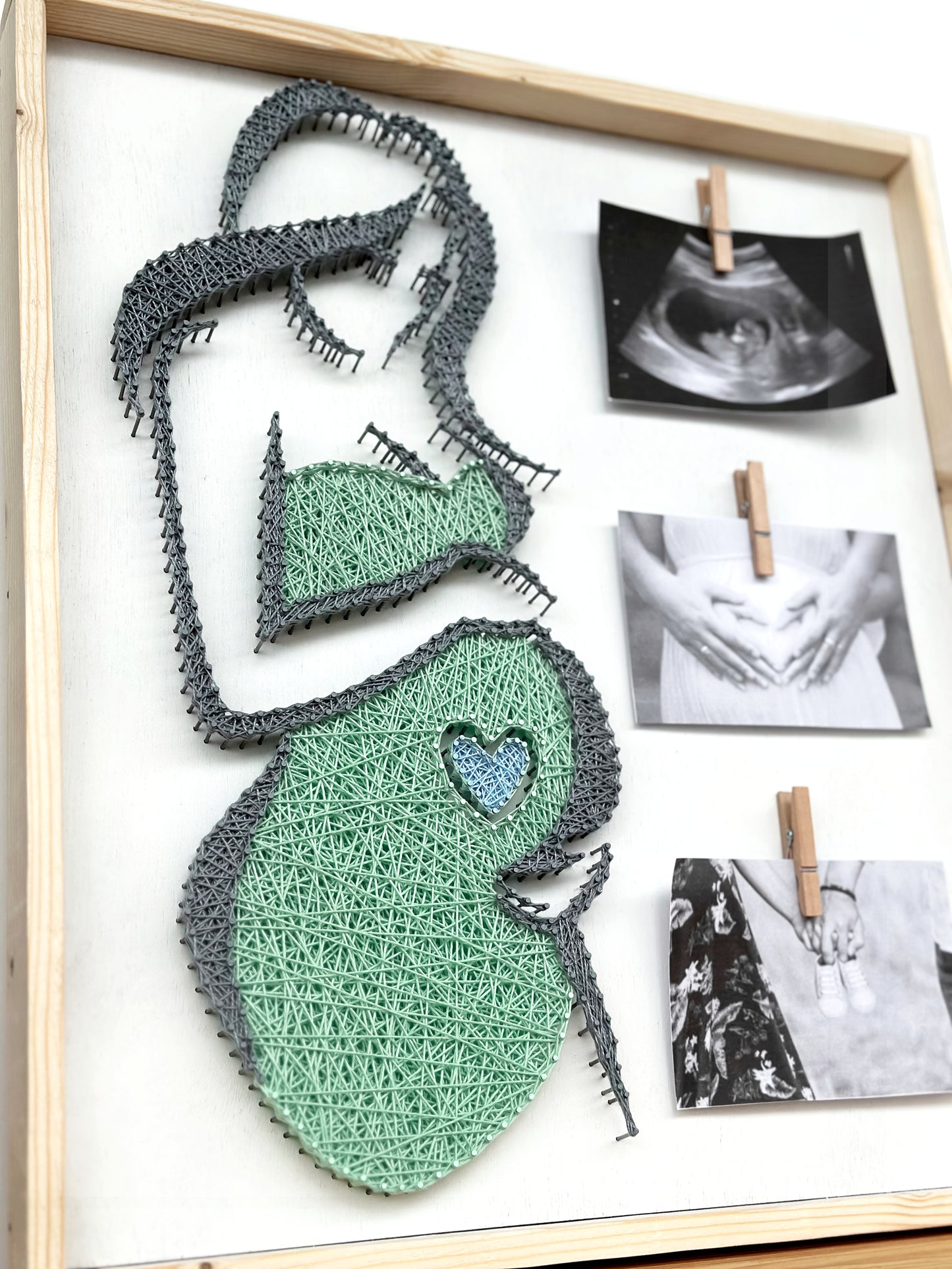Pregnancy photo-display board