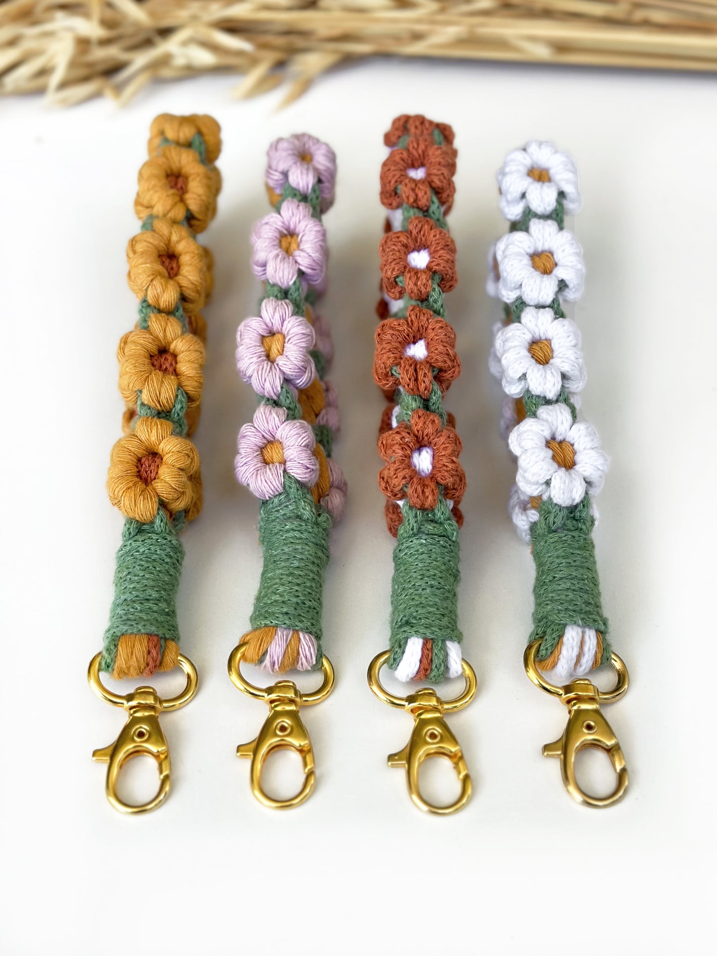 Macramé wreath wristlets