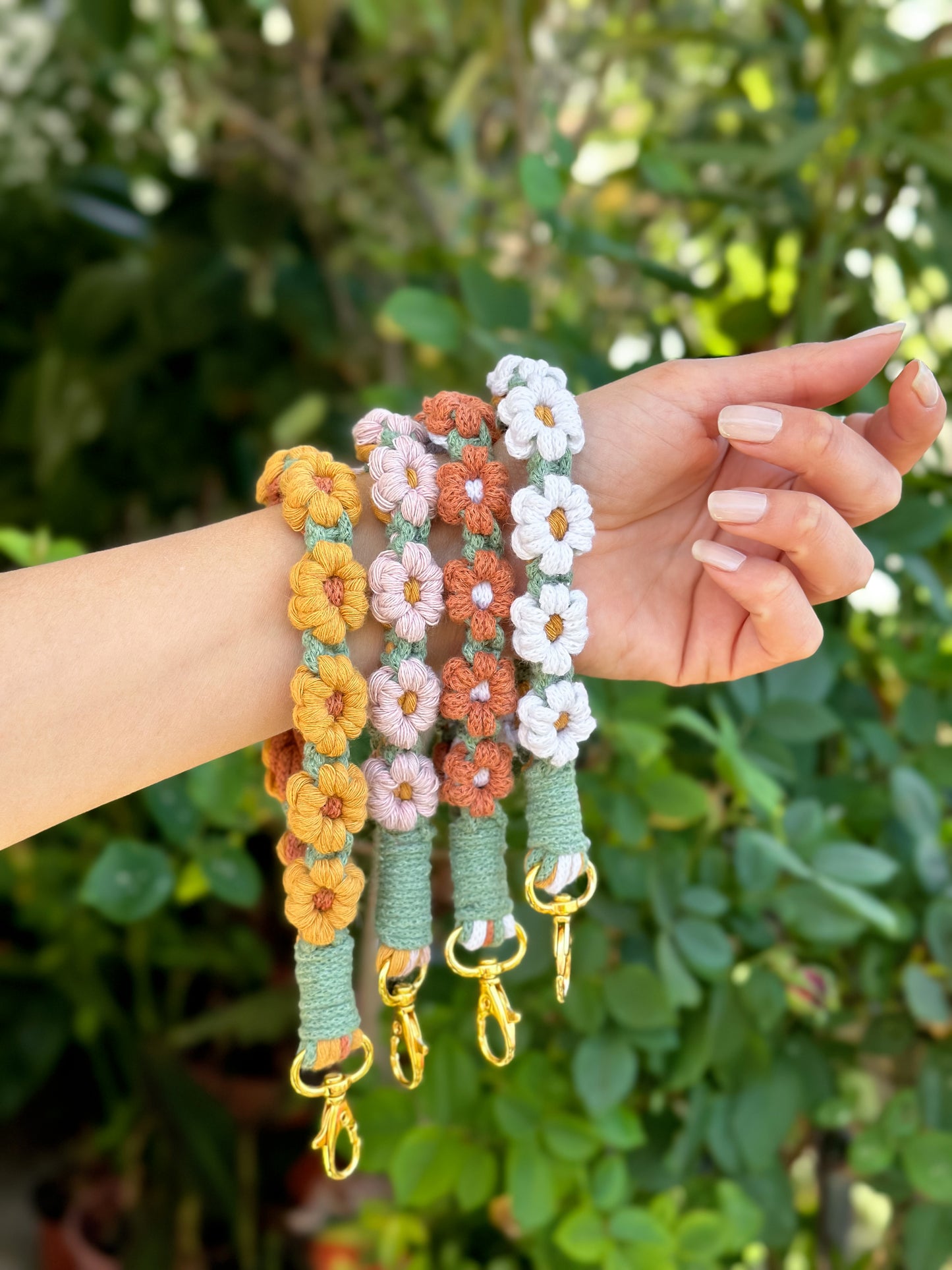 Macramé wreath wristlets