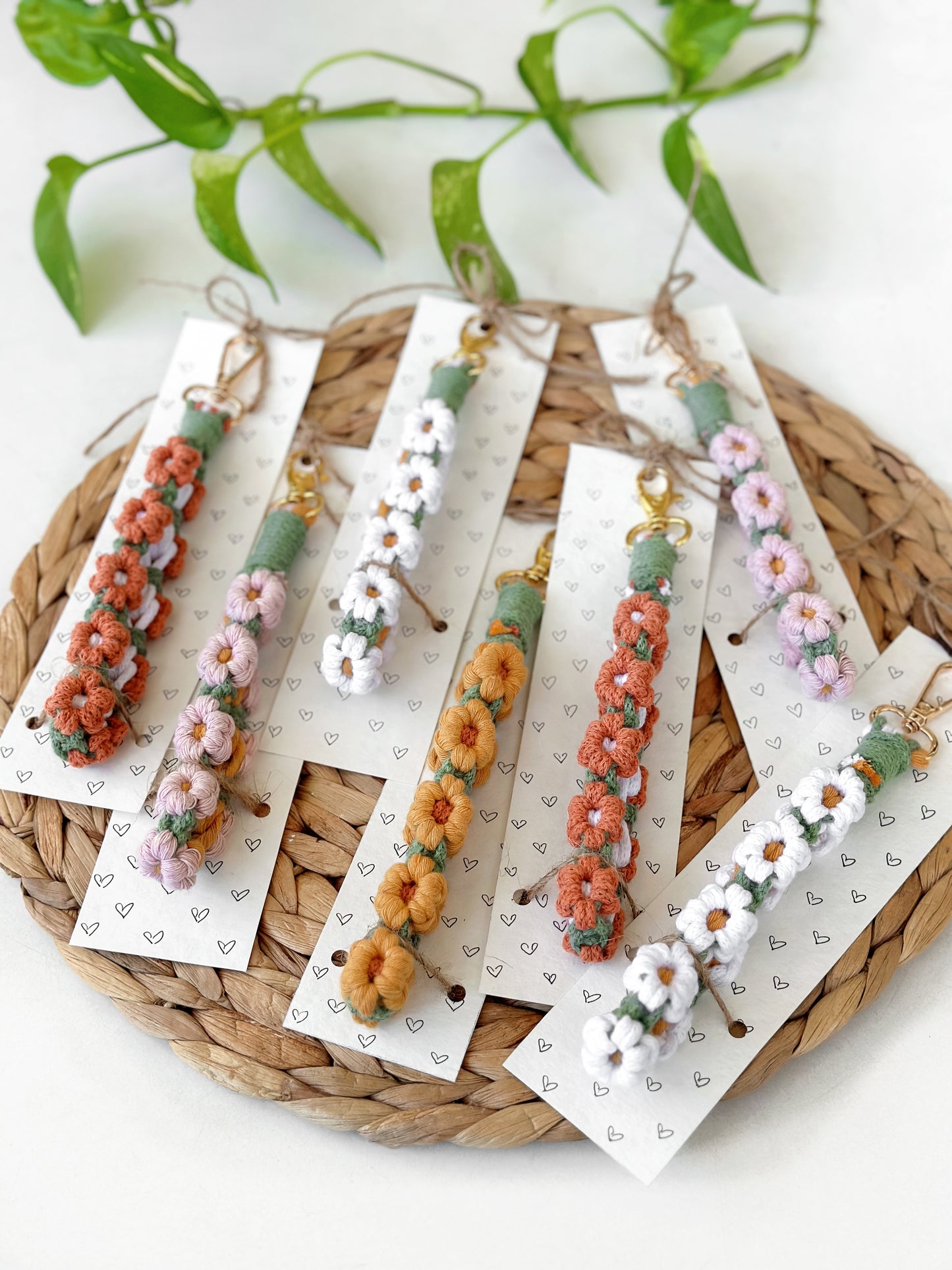 Macramé wreath wristlets