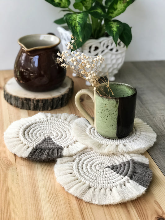 Macramé round coasters-coffee brown